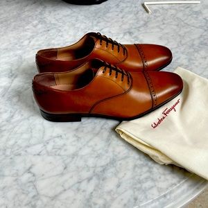 Never worn brown Salvatore Ferragamo